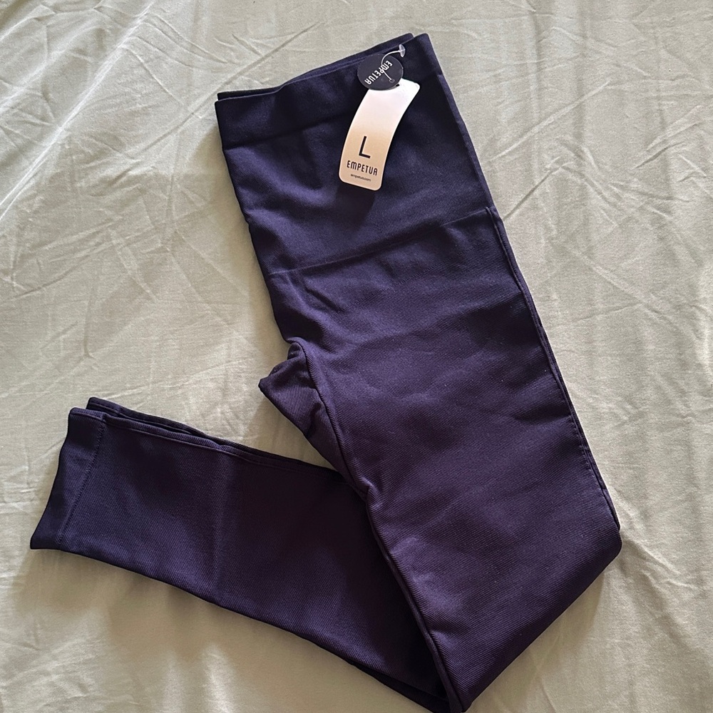 NWT - Empetua High-Rise Leggings in Navy